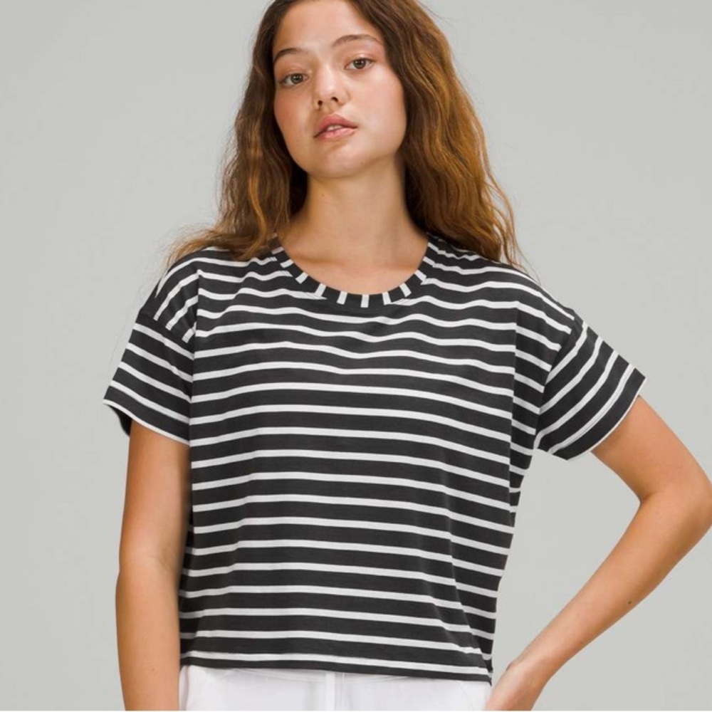 lululemon Cates Tee